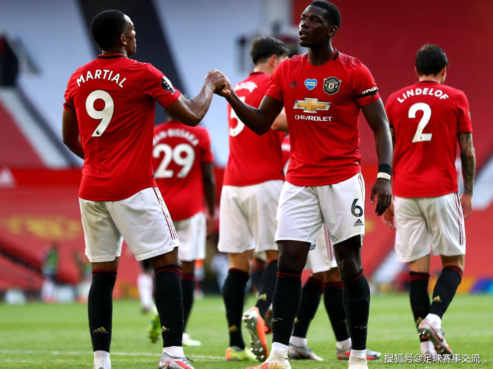 曼联主场大胜,重返联赛前列 曼联主场大胜,重返联赛前列