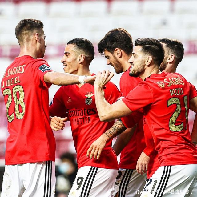 世俱杯赛程-包含维沃尼主场告捷,继续保持不败的词条