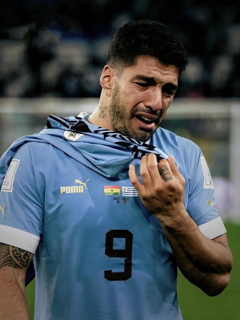 乌拉圭球员苏亚雷斯再掌实权，冲刺欧预赛的简单介绍