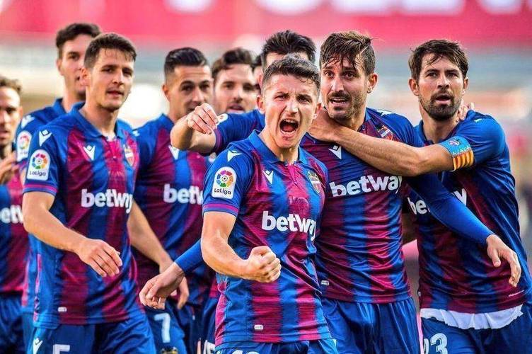 世俱杯奖金-主场作战，莱万特不敌比利亚雷亚尔