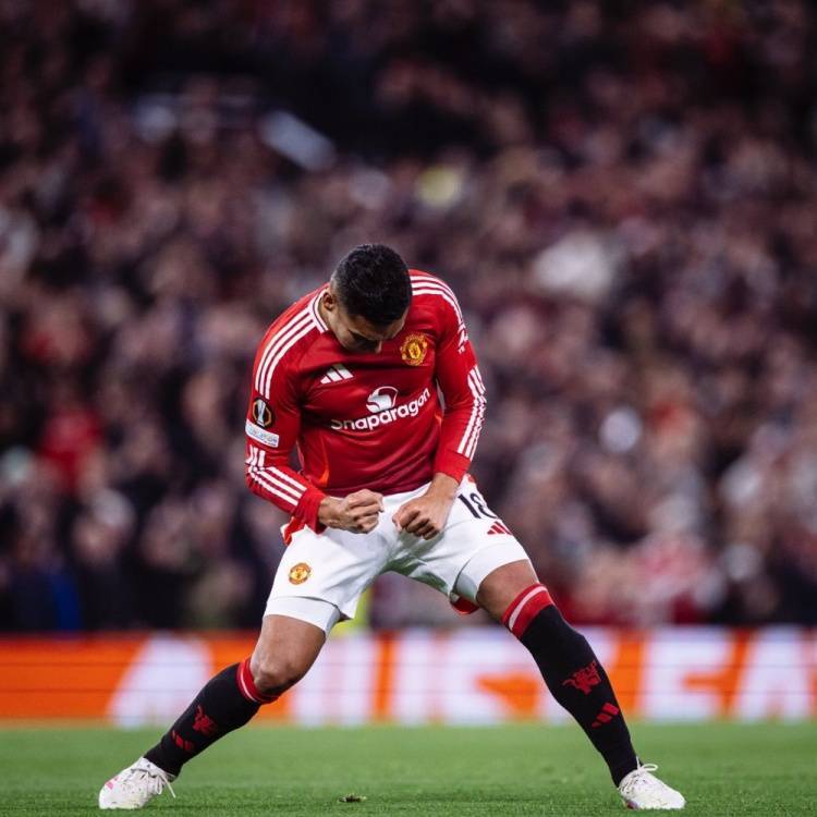 世俱杯2025-曼联历史性逆转，晋级下一轮引发狂欢的简单介绍