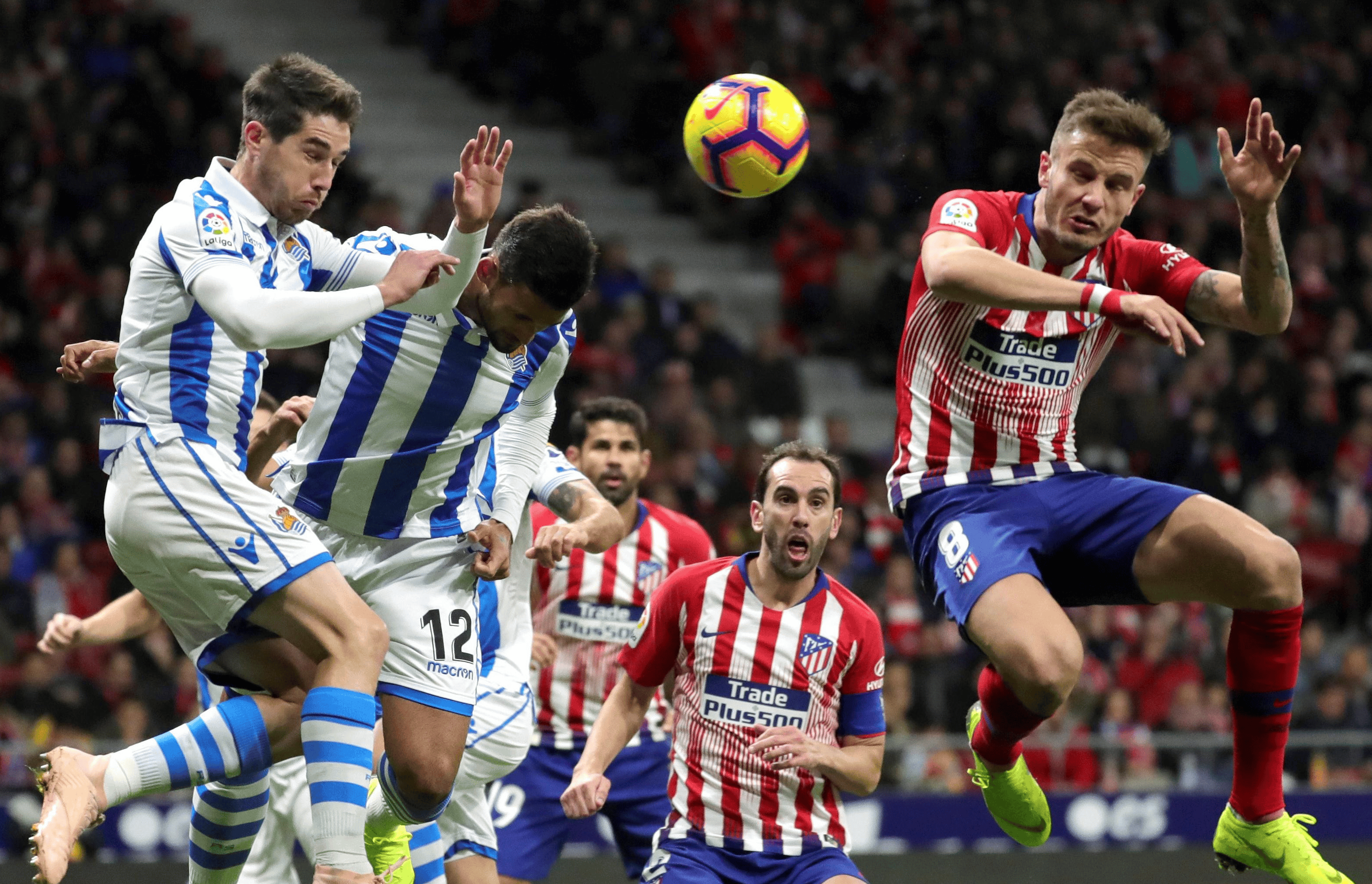 世俱杯冠军-皇家马德里在关键比赛中全力以赴