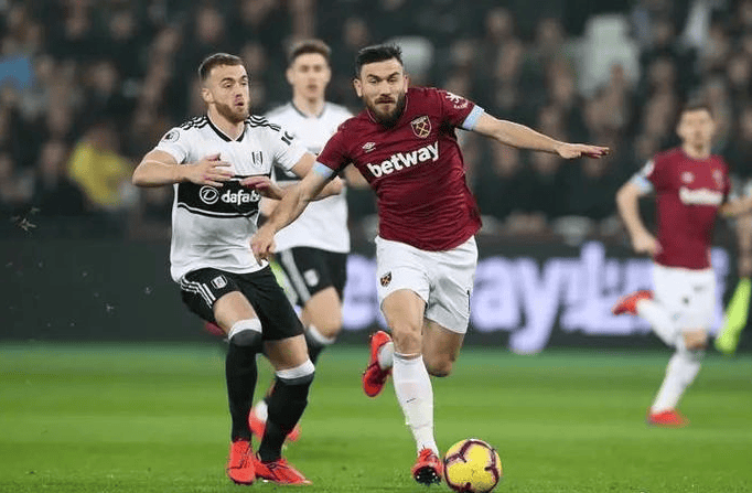 世俱杯时间-包含埃弗顿客场惜败，球员表示愧疚需弥补的词条