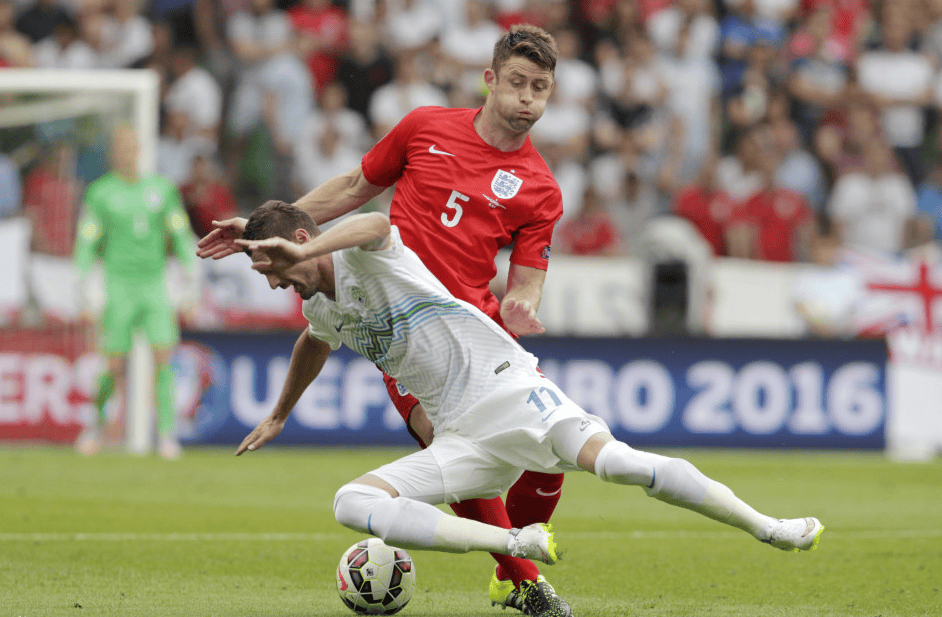 世俱杯赛程-关于英格兰队在比赛中展现出强大的攻击力,轻松胜出的信息