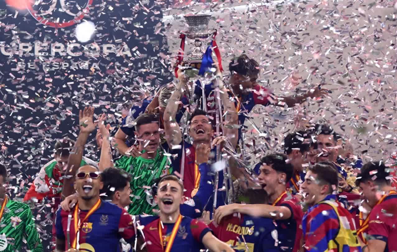 包含巴黎圣日耳曼主场击败阿尔梅里亚,保持不败的词条 包含巴黎圣日耳曼主场击败阿尔梅里亚,保持不败的词条