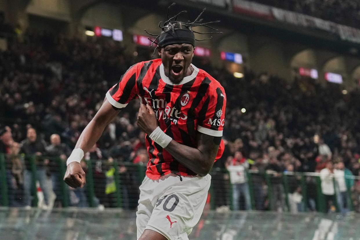 包含AC米兰新援贡扎洛迎来首秀,助球队逆转胜国际米兰的词条 包含AC米兰新援贡扎洛迎来首秀,助球队逆转胜国际米兰的词条