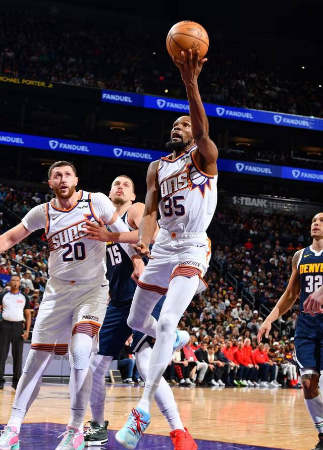 猛龙擒掘金,范弗利特狂砍分 猛龙擒掘金,范弗利特狂砍分