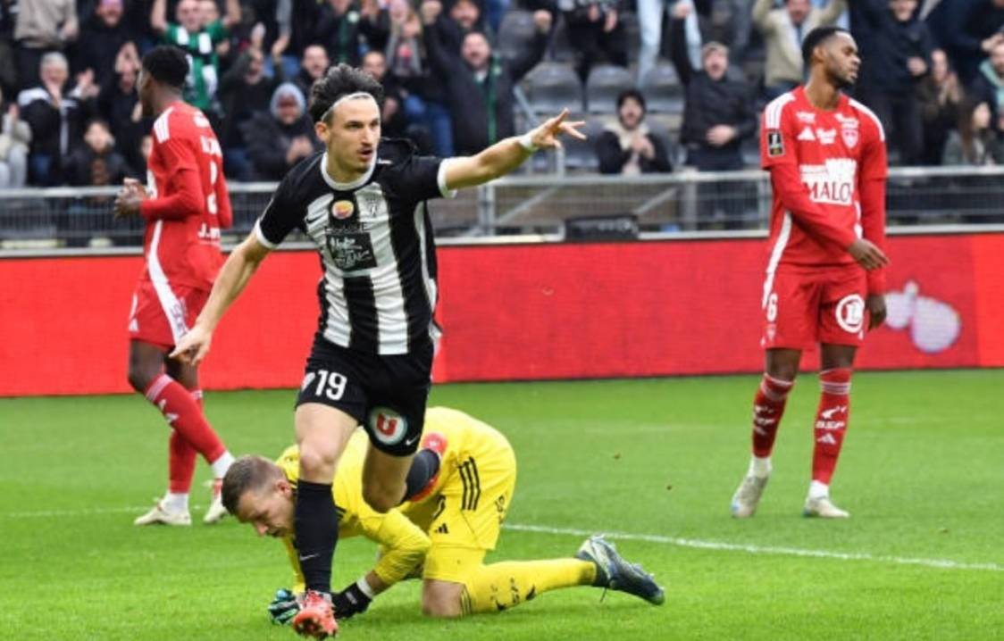 蒙彼利埃主场大胜,反弹态势明显 蒙彼利埃主场大胜,反弹态势明显