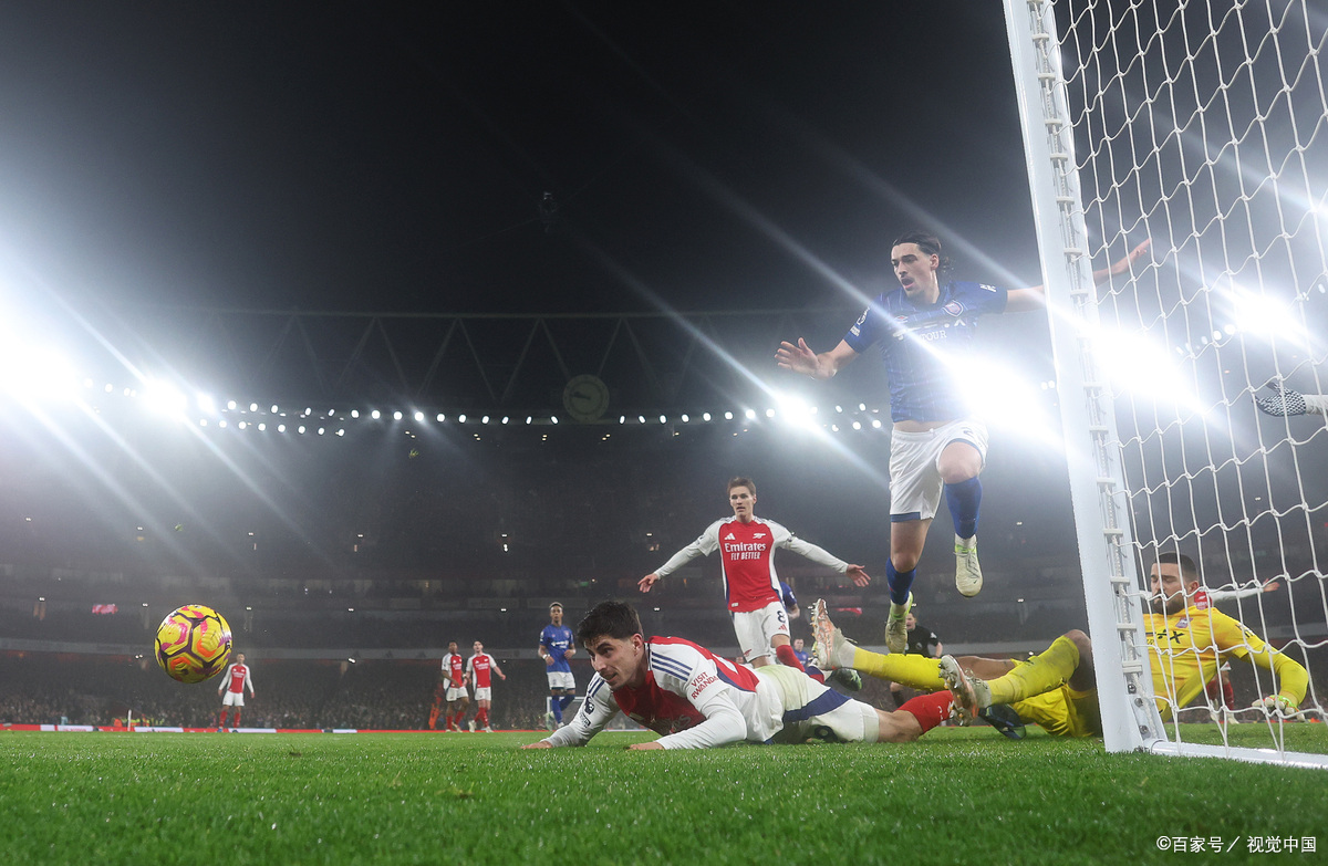 世俱杯奖金-包含足球擂台上的对决,豪门强强交锋的词条