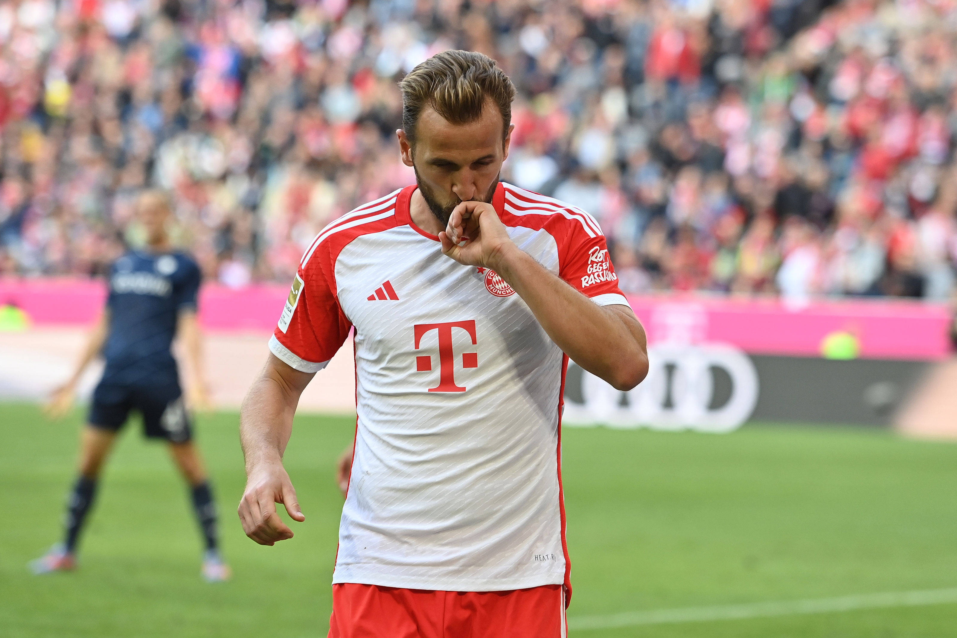 世俱杯-拜仁慕尼黑险胜却险平,客场一球小胜不敌多特