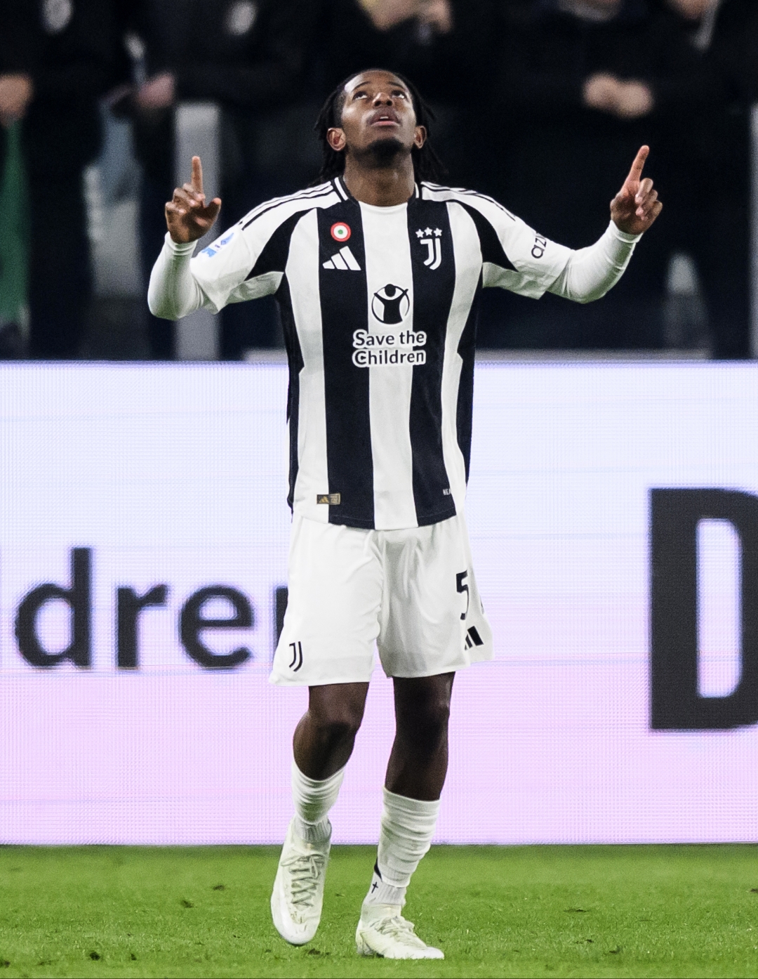 尤文图斯豪取三分意甲积分龙头独占鳌头的简单介绍 尤文图斯豪取三分意甲积分龙头独占鳌头的简单介绍