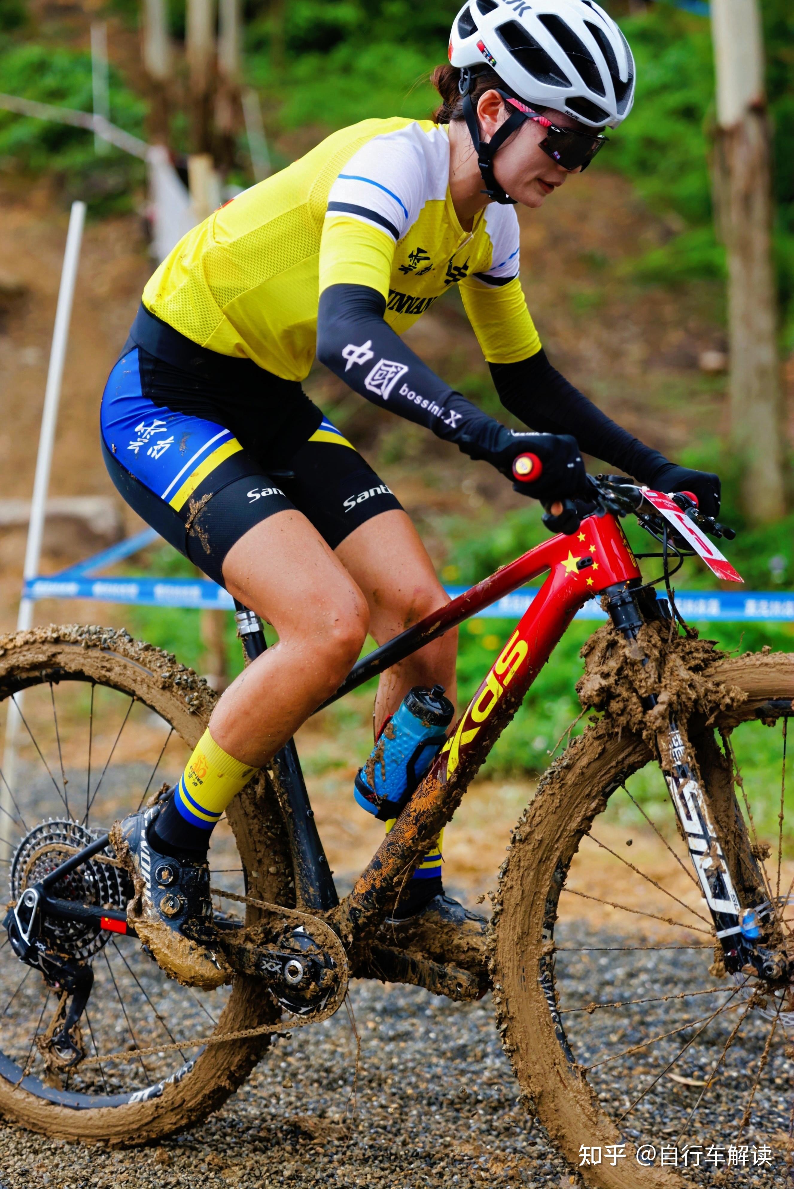 世俱杯直播-自行车比赛中,法国选手力压群雄夺得冠军