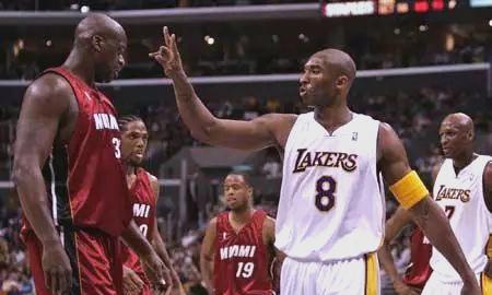 球星对决,让我们期待这场激烈的对抗 球星对决,让我们期待这场激烈的对抗