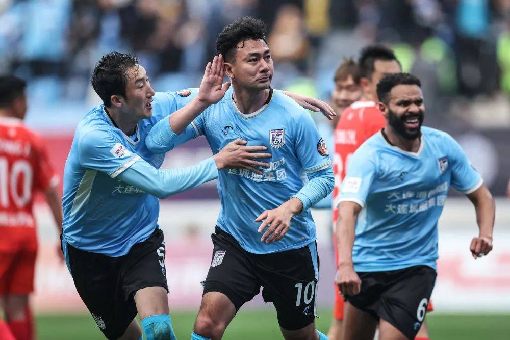 世俱杯奖金-包含球场风云再起,全国球迷瞩目的词条