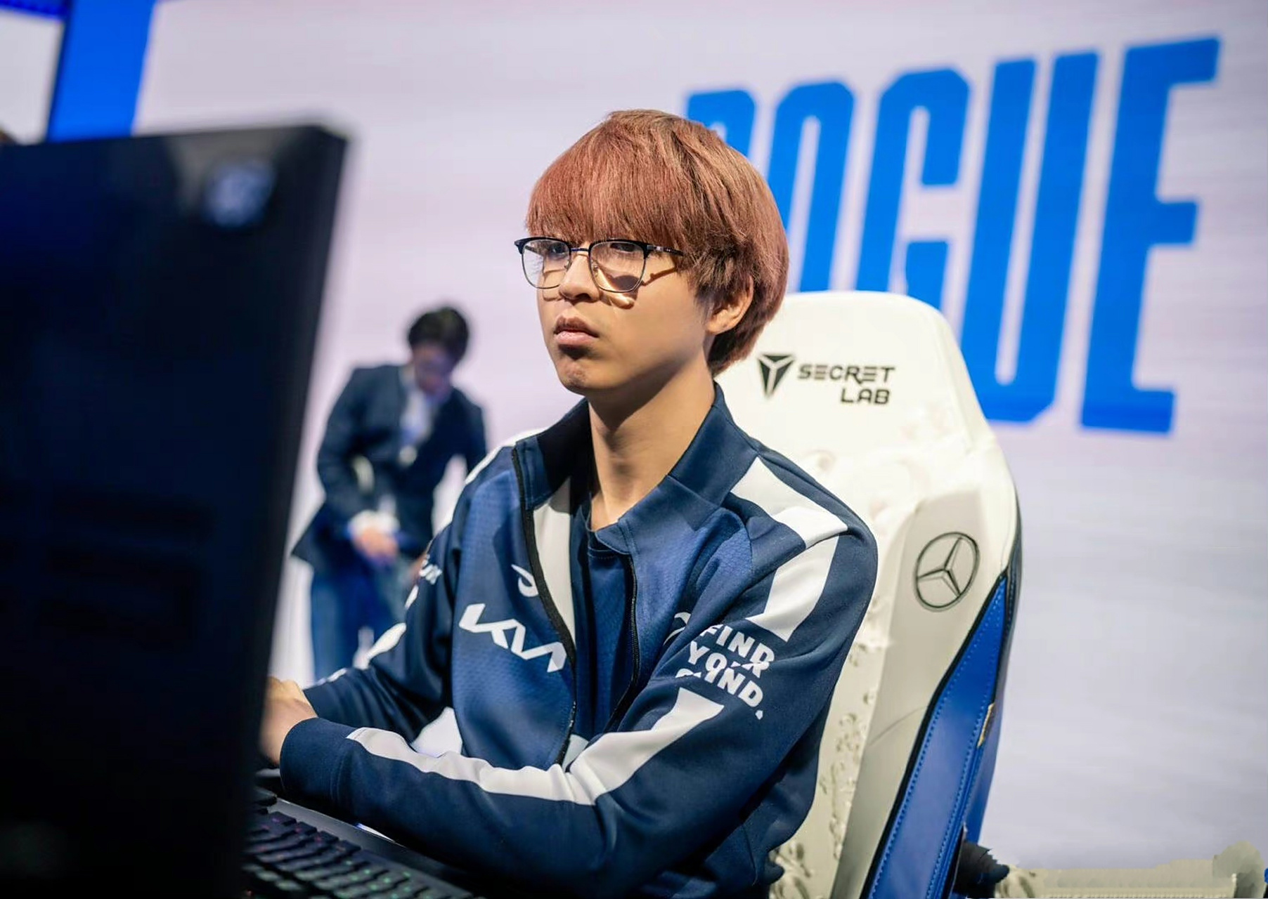 世俱杯改制-包含FPX轻取C9，Hanssama团战一打五焦点之战淘汰赛，锁定晋级资格的词条