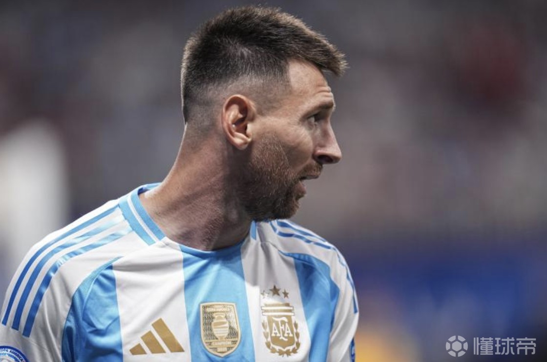 阿根廷国家队主帅辞职,球迷呼吁重回赛场 阿根廷国家队主帅辞职,球迷呼吁重回赛场