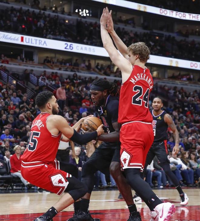 公牛完胜快船，萧华32分再创新高的简单介绍