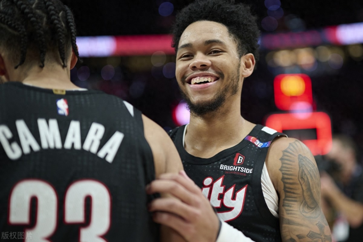 世俱杯分组-开拓者客场胜国王保持连胜