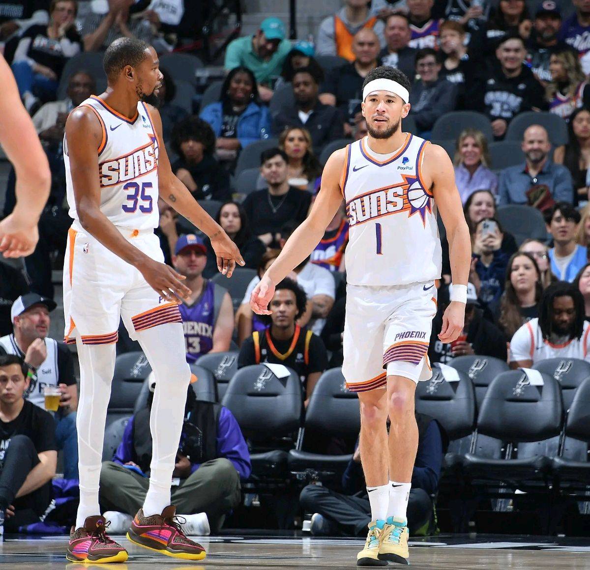 快船力克鹈鹕,继续领跑西部 快船力克鹈鹕,继续领跑西部