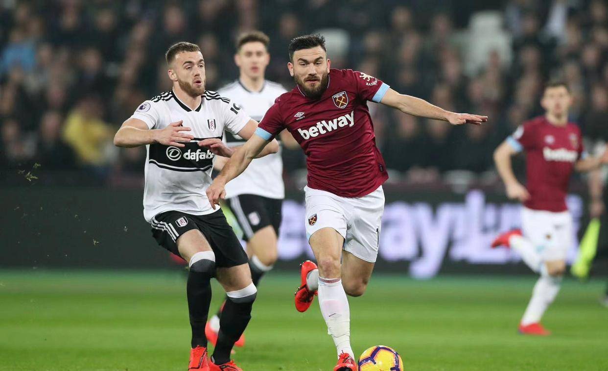 伯恩茅斯客场惨败，保级形势不容乐观