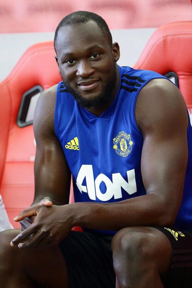 曼联大将卢卡库伤愈归队，备战关键战役