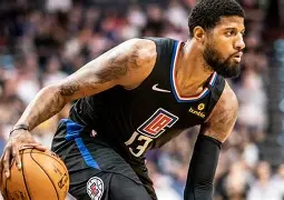 快船客场逆转：乔治率队力克对手展现实力追平比分