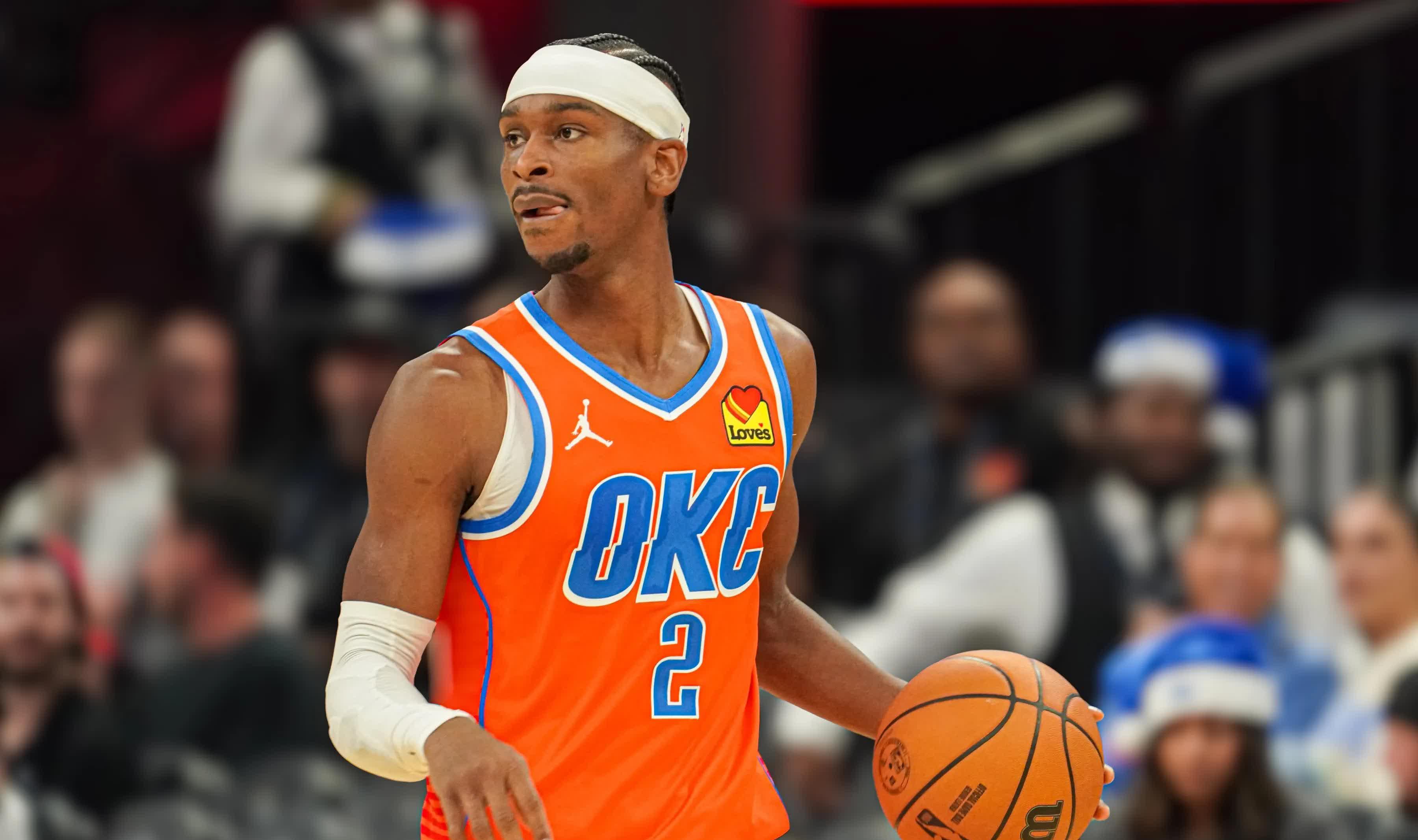 世俱杯时间-老鹰主场惜败尼克斯,特雷-杨崭露头角狂轰全场最高分的简单介绍