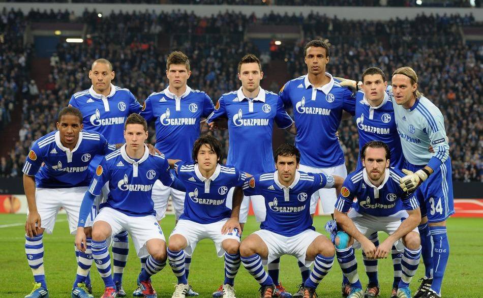 世俱杯2025-沙尔克04主帅下课,球队面临重组