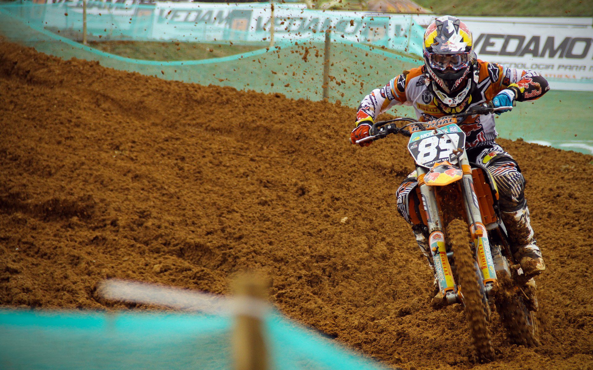 世俱杯冠军-雷霆撕裂夜空,篮网平凡乔治的绝杀,惊艳四座